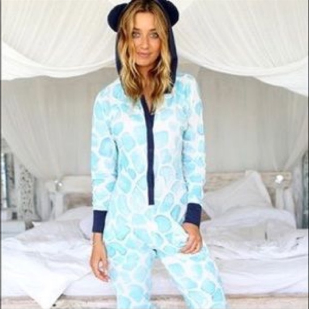 ISO!! Sabo skirt onesie